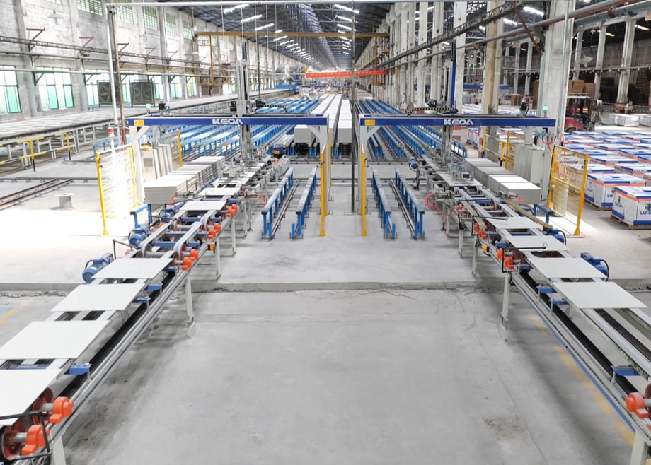 逆势而上 品质领航｜MK（中国）一站式服务平台承建的新一派雪花白地砖生产线成功投产！